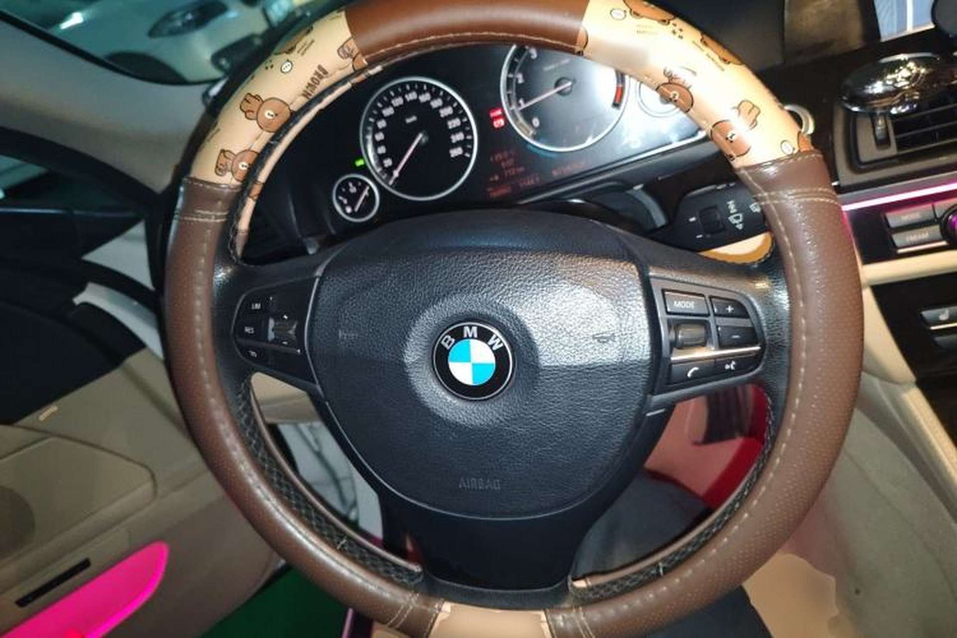 Used BMW 5 Series 2013 525Li Leading Model Steering Wheel