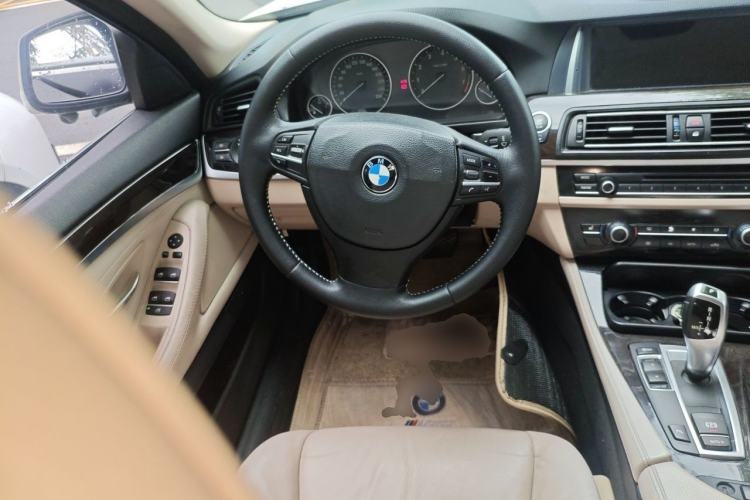 Used BMW 5 Series 2013 525Li Leading Model Steering Wheel