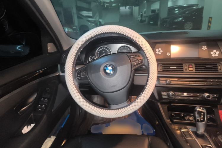 Used BMW 5 Series 2013 525Li Leading Model Steering Wheel