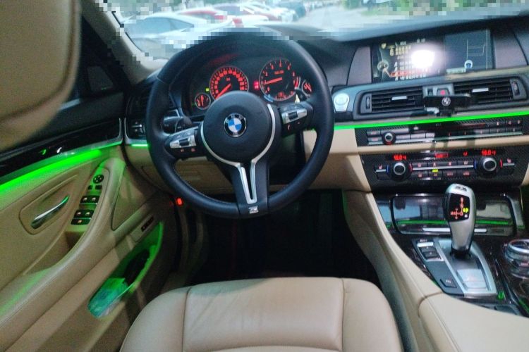 Used BMW 5 Series 2013 525Li Luxury Model Steering Wheel