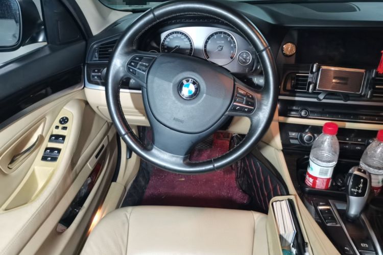 Used BMW 5 Series 2013 530Li Leading Model Steering Wheel