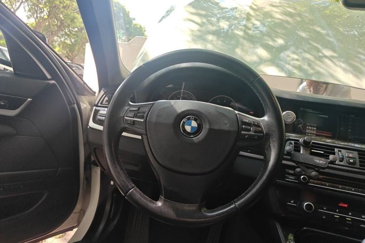 Used BMW 5 Series 2013 525Li Luxury Model Steering Wheel