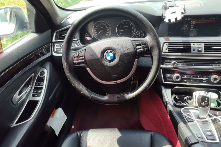 Used BMW 5 Series 2013 525Li Luxury Model Steering Wheel