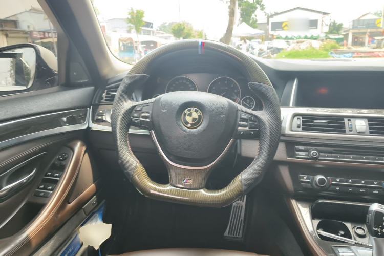 Used BMW 5 Series 2013 525Li Luxury Model Steering Wheel