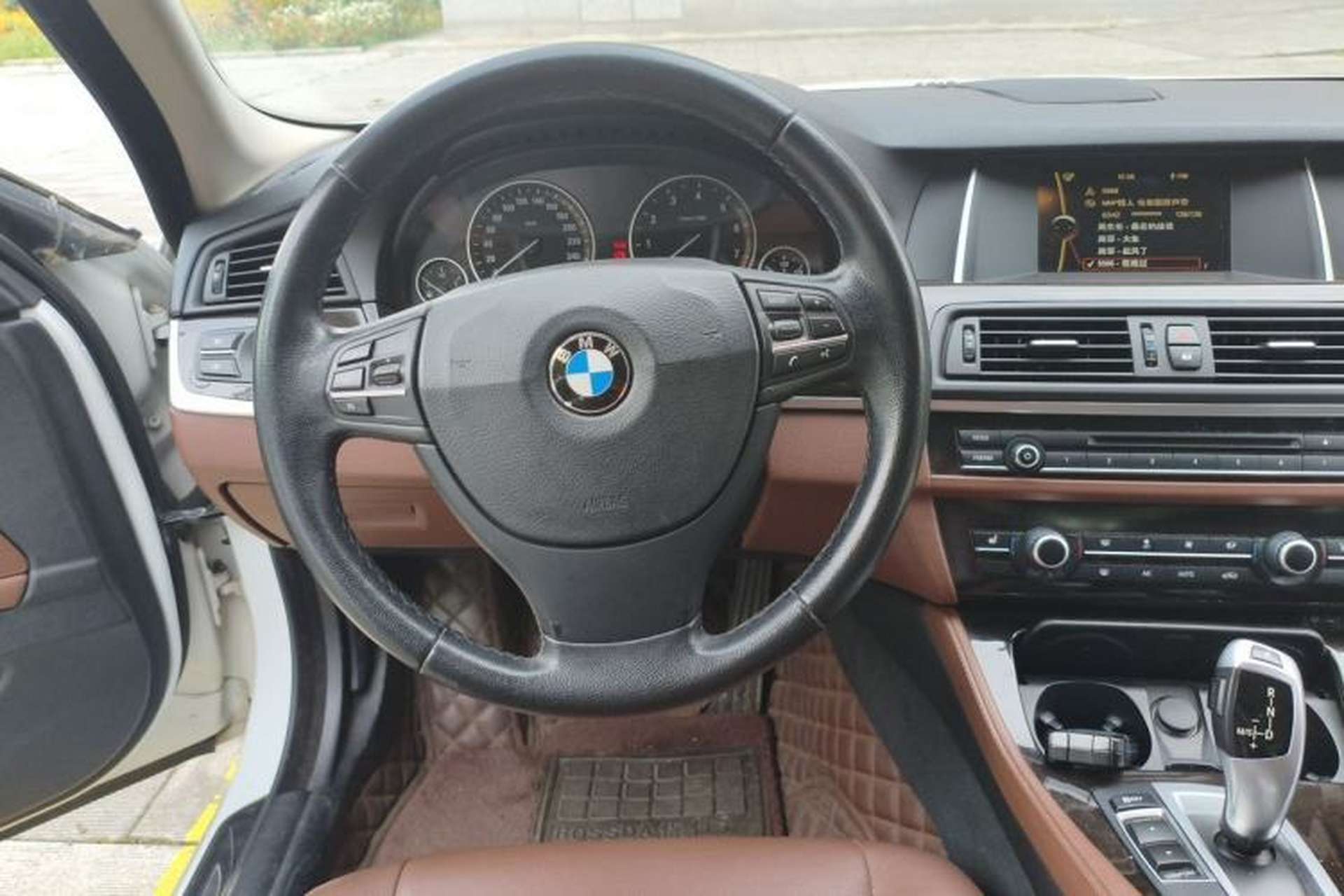 Used BMW 5 Series 2013 525Li Leading Model Steering Wheel