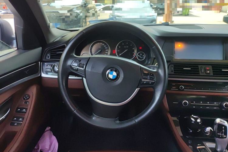 Used BMW 5 Series 2013 520i Elegant Edition Steering Wheel