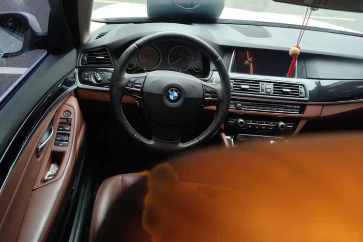 Used BMW 5 Series 2013 520i Elegant Edition Steering Wheel