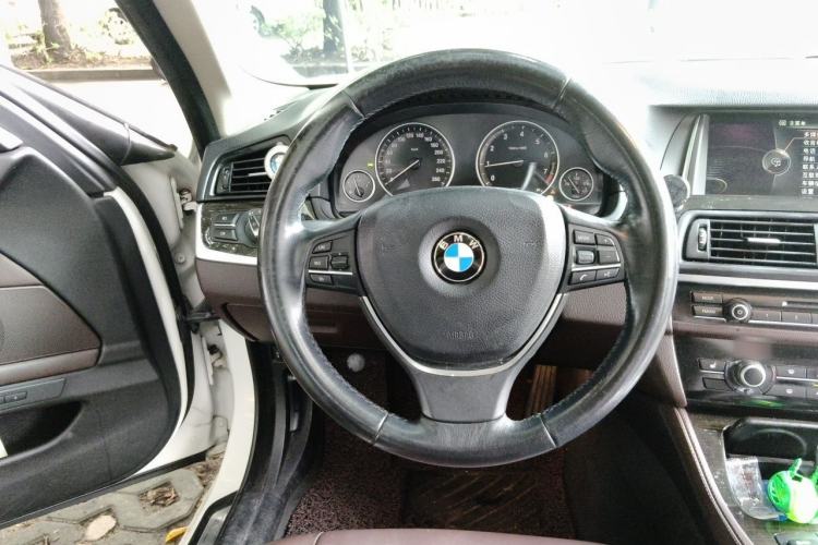 Used BMW 5 Series 2013 525Li Leading Model Steering Wheel