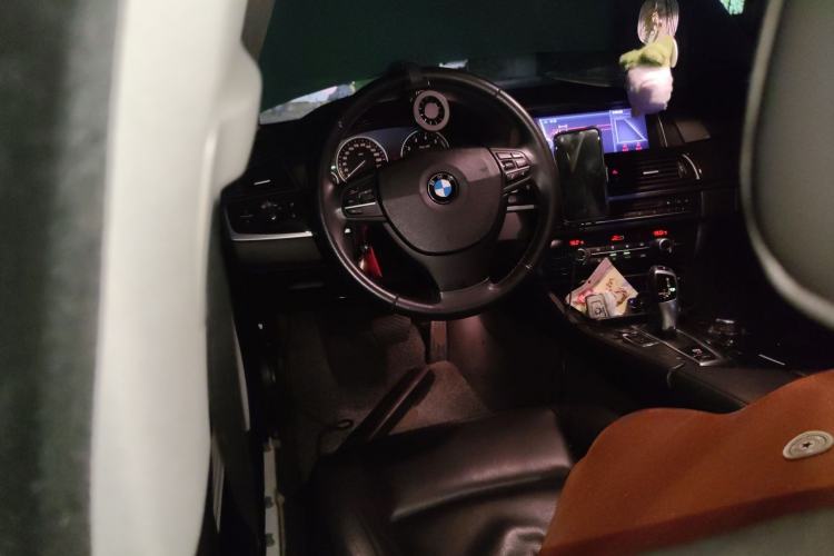 Used BMW 5 Series 2013 520i Elegant Edition Steering Wheel