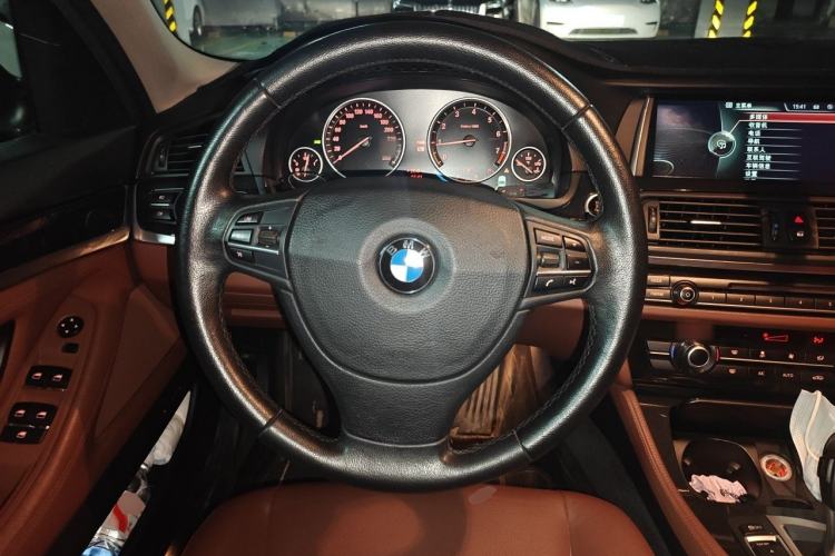 Used BMW 5 Series 2013 520i Elegant Edition Steering Wheel