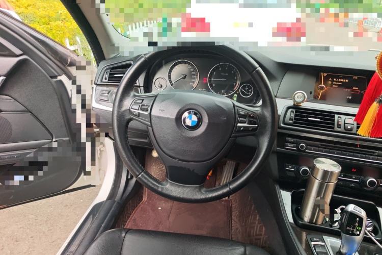 Used BMW 5 Series 2013 525Li Leading Model Steering Wheel