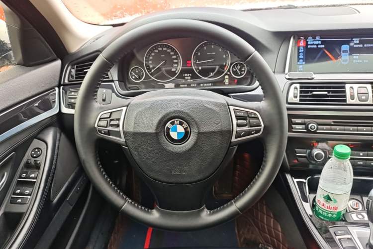 Used BMW 5 Series 2013 520Li Elegant Edition Steering Wheel