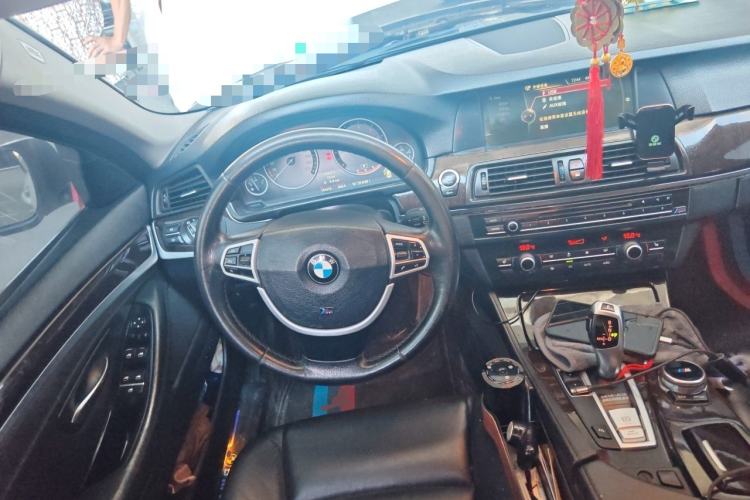 Used BMW 5 Series 2013 525Li Luxury Model Steering Wheel