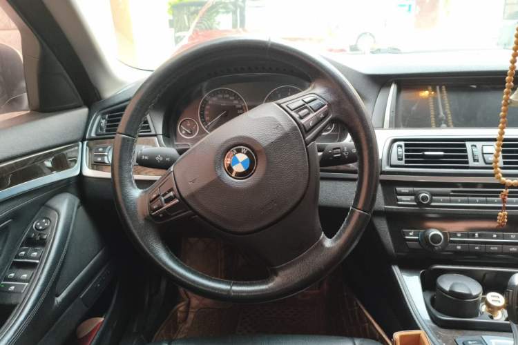 Used BMW 5 Series 2013 525Li Leading Model Steering Wheel