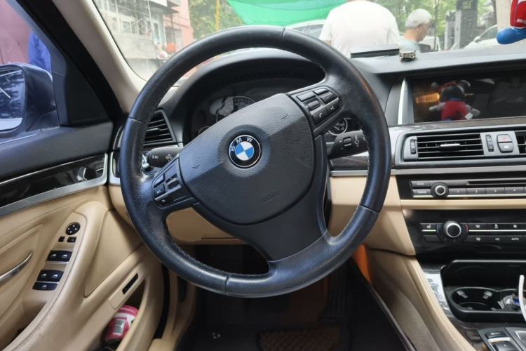 Used BMW 5 Series 2013 525Li Leading Model Steering Wheel