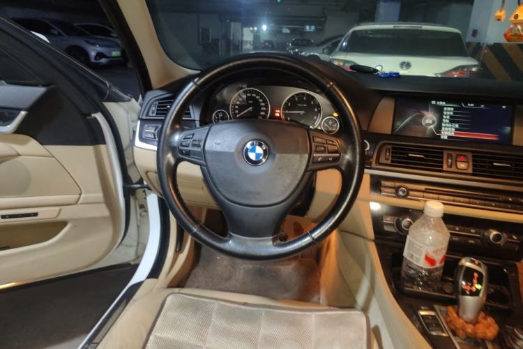 Used BMW 5 Series 2013 525Li Luxury Model Steering Wheel