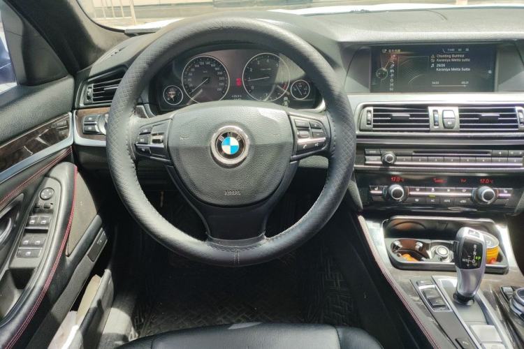 Used BMW 5 Series 2013 525Li Luxury Model Steering Wheel