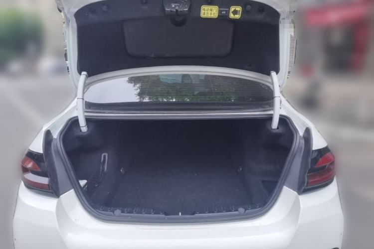 Used BMW 5 Series 2013 525Li Leading Model Trunk