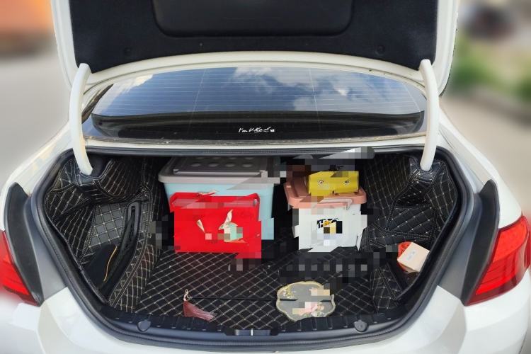 Used BMW 5 Series 2013 525Li Luxury Model Trunk
