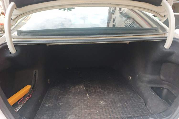 Used BMW 5 Series 2013 520Li Elegant Edition Trunk