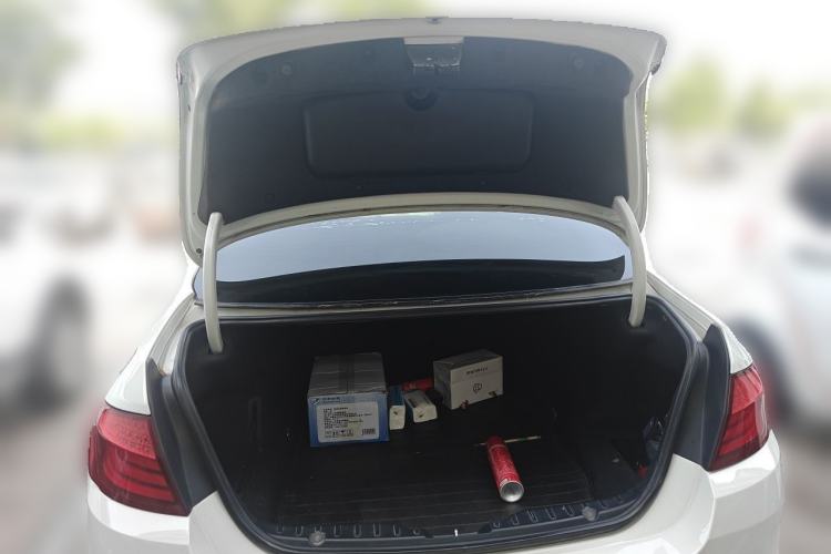 Used BMW 5 Series 2013 525Li Luxury Model Trunk