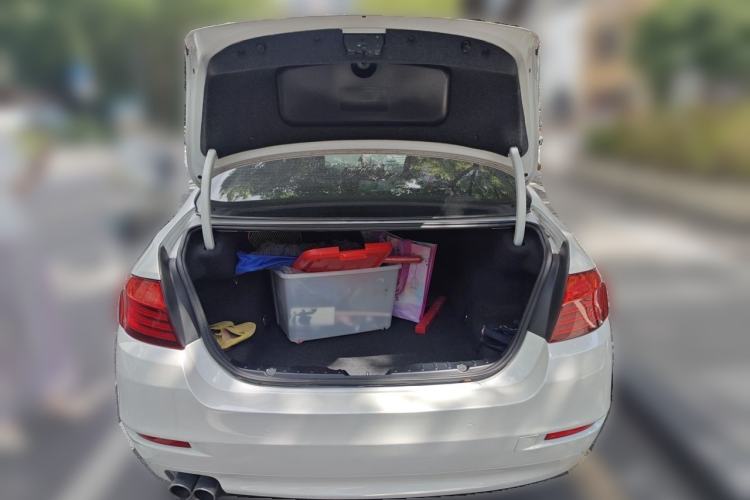 Used BMW 5 Series 2013 520i Elegant Edition Trunk