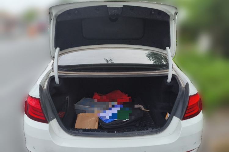 Used BMW 5 Series 2013 525Li Luxury Model Trunk