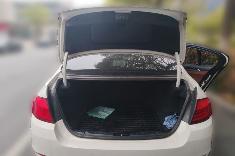 Used BMW 5 Series 2013 535i Sport Edition Trunk