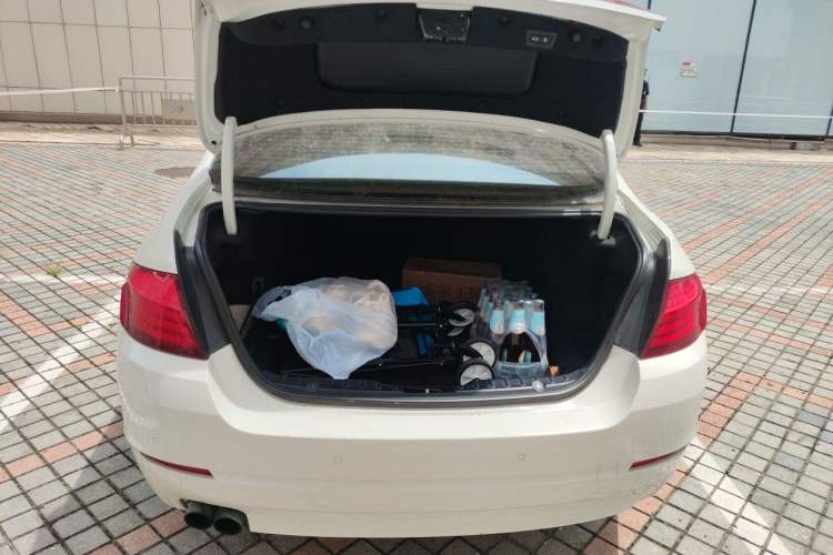 Used BMW 5 Series 2013 525Li Luxury Model Trunk