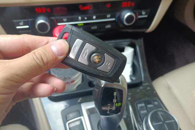 Used BMW 5 Series 2013 525Li Luxury Model Vehicle Key