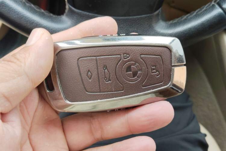 Used BMW 5 Series 2013 525Li Leading Model Vehicle Key
