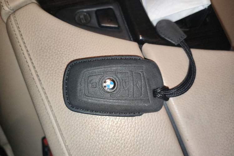 Used BMW 5 Series 2013 530Li Leading Model Vehicle Key