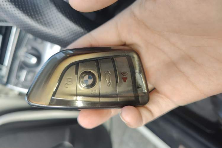 Used BMW 5 Series 2013 535Li Leading Model Vehicle Key