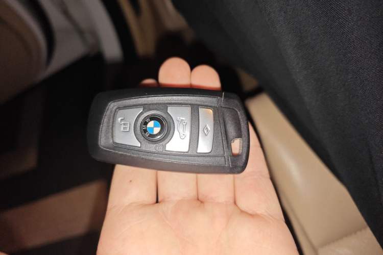Used BMW 5 Series 2013 525Li Luxury Model Vehicle Key