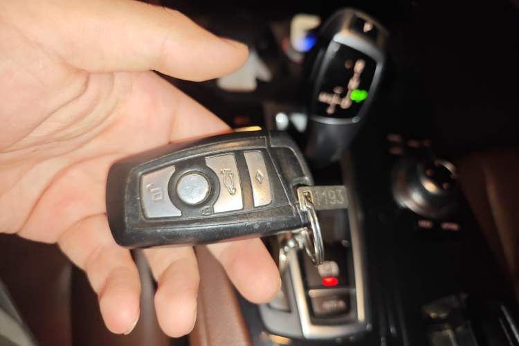 Used BMW 5 Series 2013 520Li Elegant Edition Vehicle Key