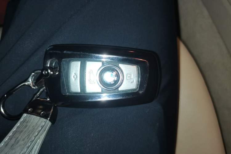 Used BMW 5 Series 2013 530Li Leading Model Vehicle Key