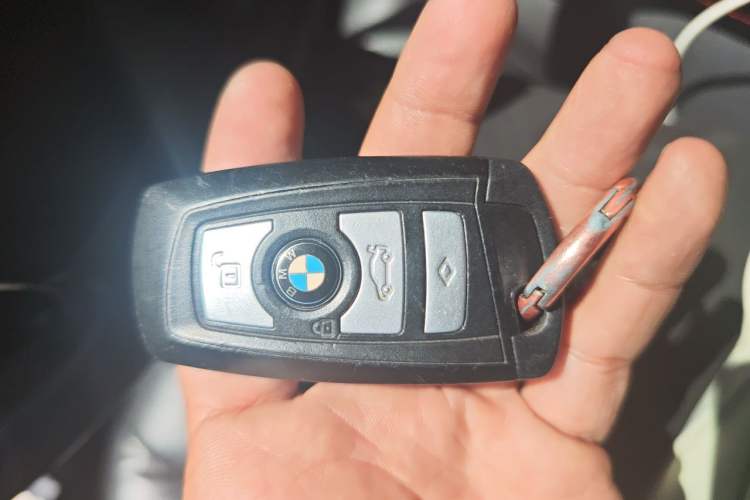 Used BMW 5 Series 2013 525Li Leading Model Vehicle Key