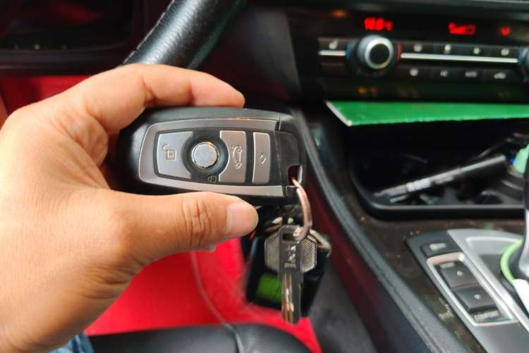Used BMW 5 Series 2013 525Li Leading Model Vehicle Key