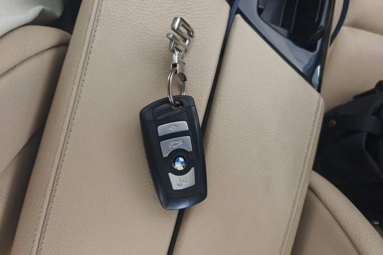 Used BMW 5 Series 2013 525Li Luxury Model Vehicle Key