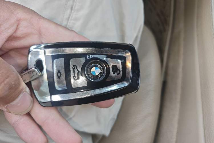 Used BMW 5 Series 2013 525Li Luxury Model Vehicle Key