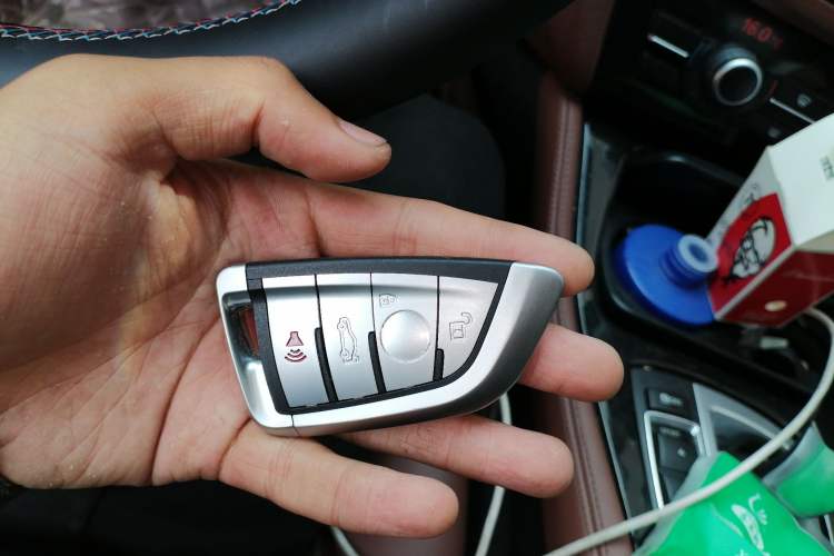 Used BMW 5 Series 2013 520i Elegant Edition Vehicle Key