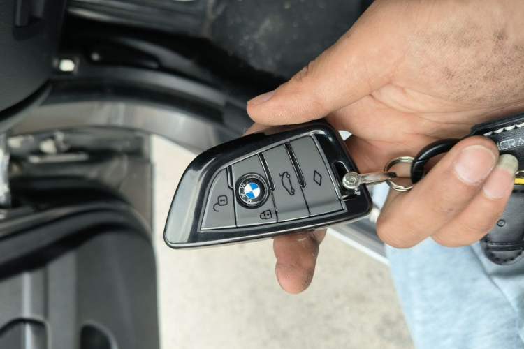 Used BMW 5 Series 2013 525Li Luxury Model Vehicle Key