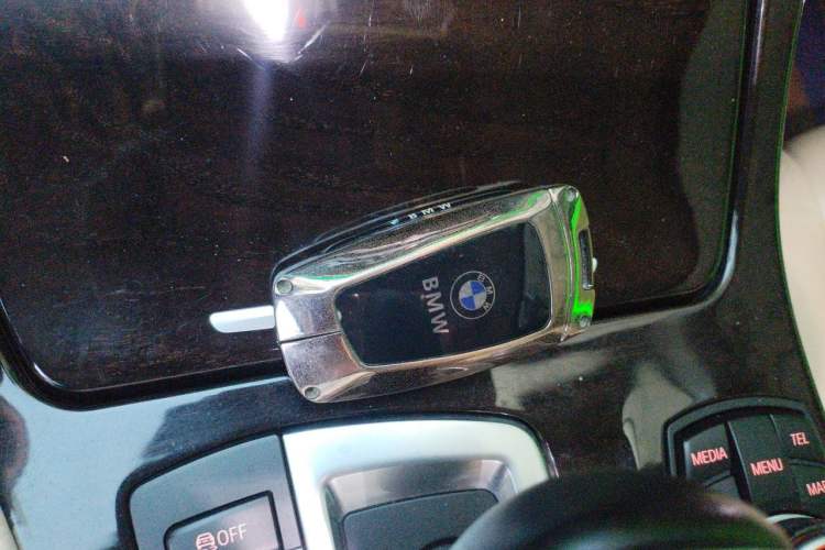 Used BMW 5 Series 2013 525Li Luxury Model Vehicle Key