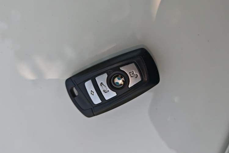 Used BMW 5 Series 2013 525Li Luxury Model Vehicle Key
