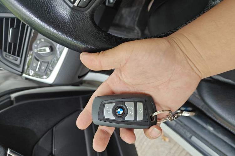 Used BMW 5 Series 2013 525Li Luxury Model Vehicle Key