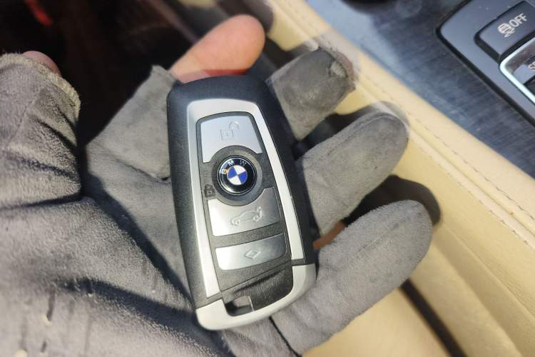 Used BMW 5 Series 2013 530Li Leading Model Vehicle Key