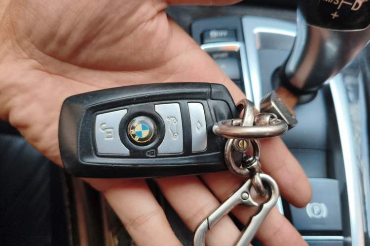 Used BMW 5 Series 2013 525Li Leading Model Vehicle Key