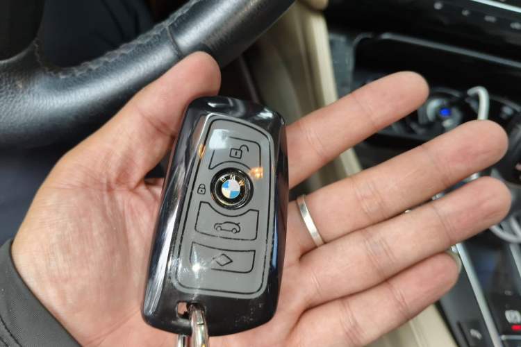Used BMW 5 Series 2013 525Li Leading Model Vehicle Key