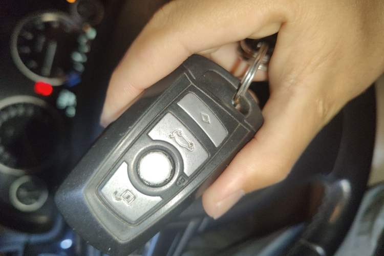 Used BMW 5 Series 2013 525Li Luxury Model Vehicle Key