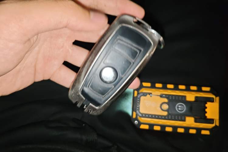 Used BMW 5 Series 2013 530Li Leading Model Vehicle Key
